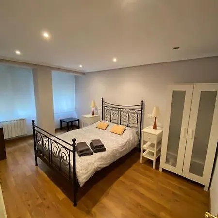 Apartment En El Centro De Oviédo